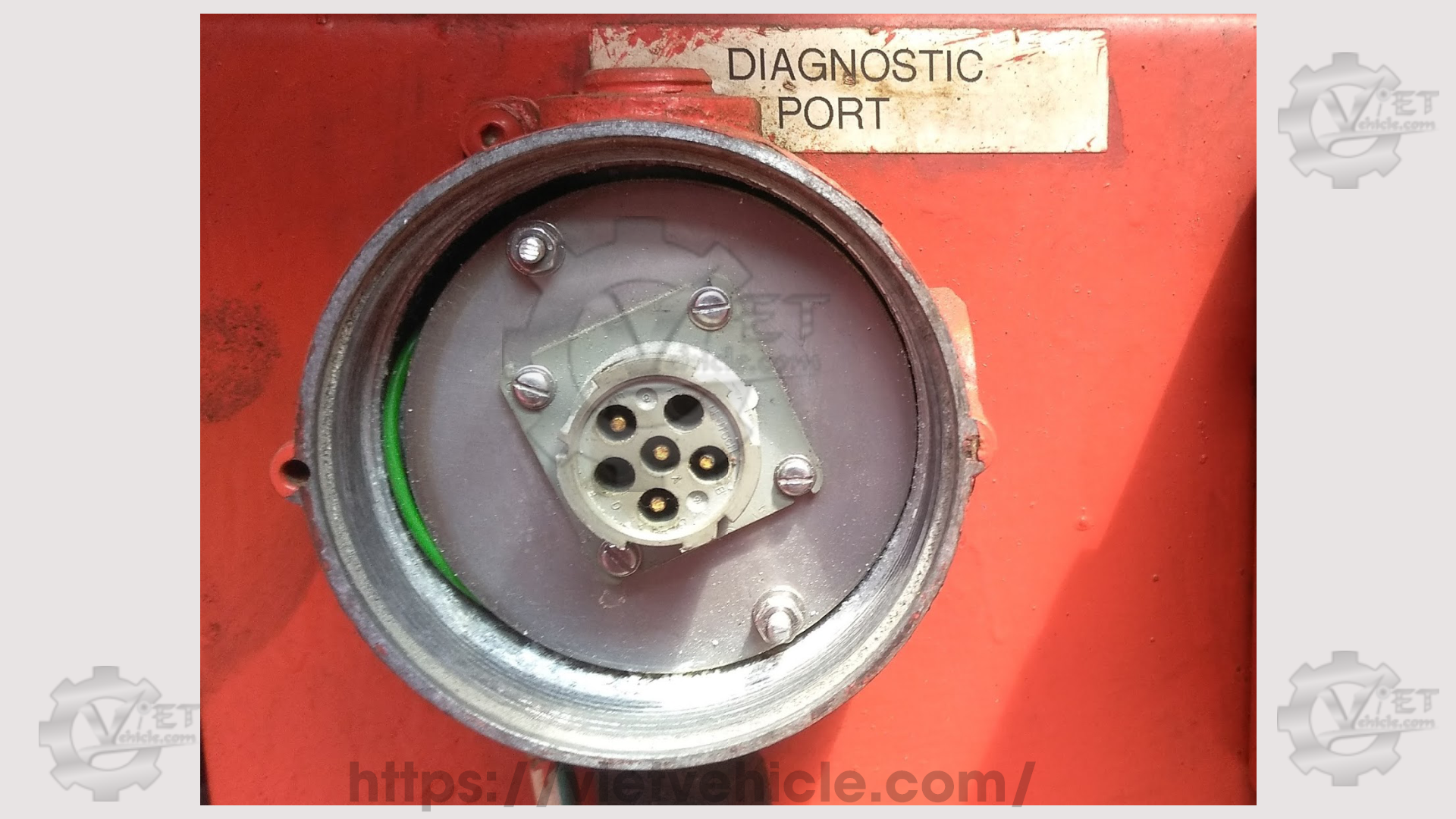 Diagnostic connector on Diesel engine